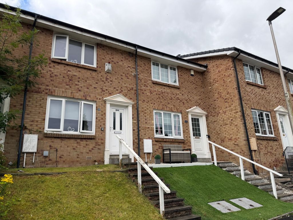 Property photo 1 of 12 External