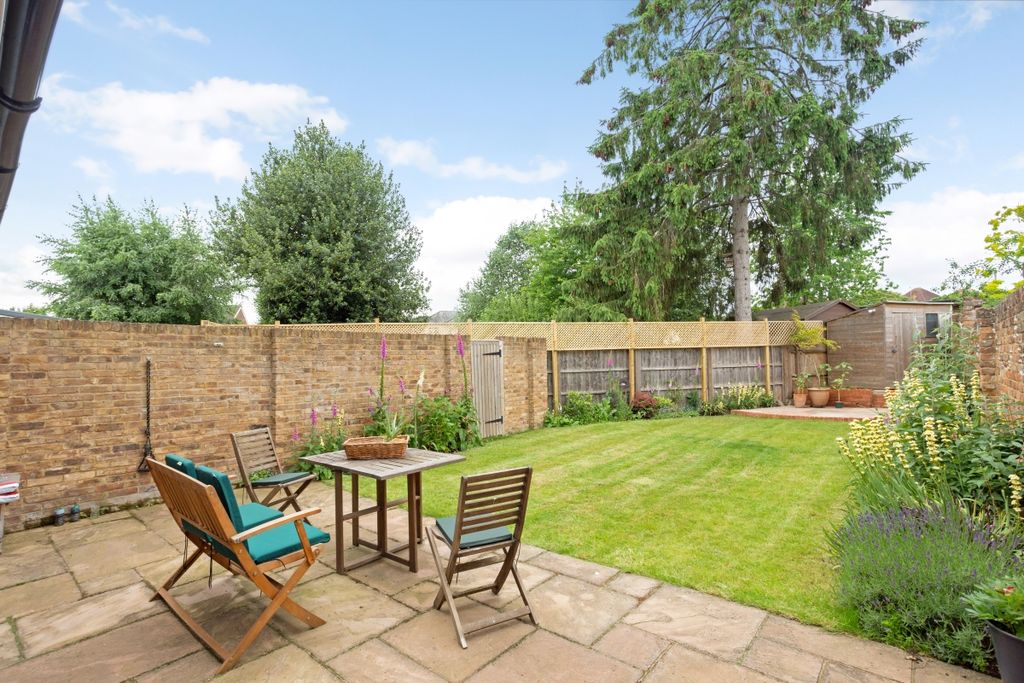 Additional image 15 of 5 bed flat to rentWycombe Road, Marlow SL7