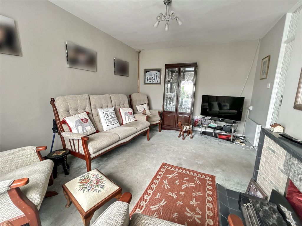 Property photo 3 of 25 Picture No. 12