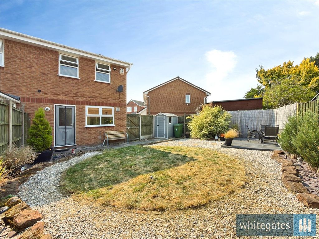 Property photo 2 of 23 Picture No. 25