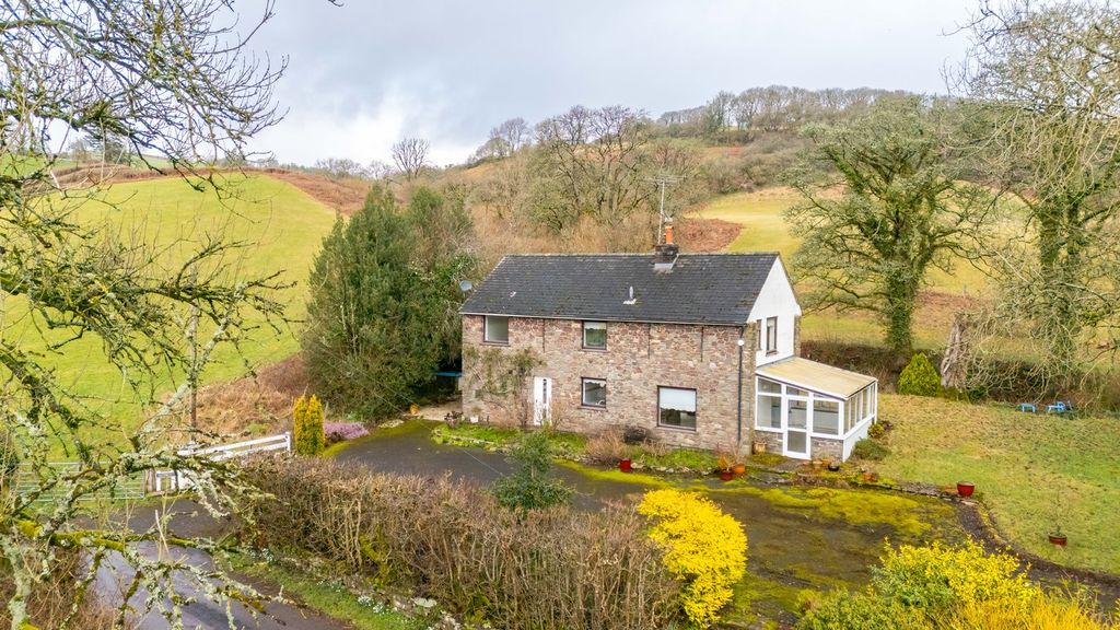 Property photo 1 of 26