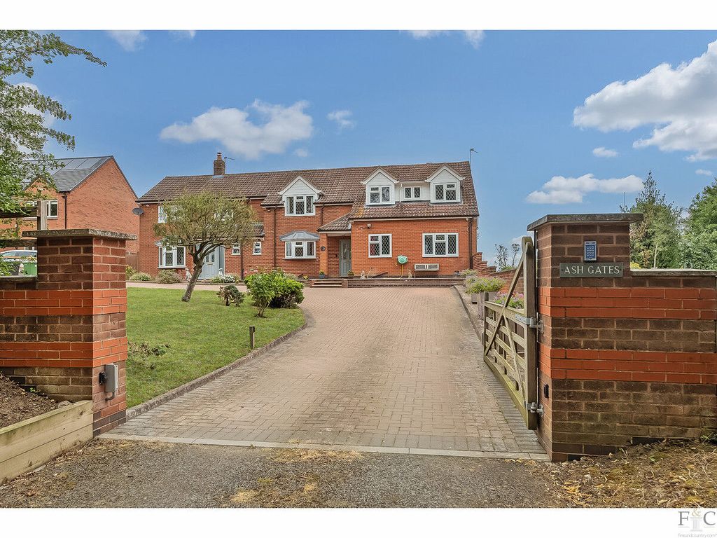 Property photo 1 of 37