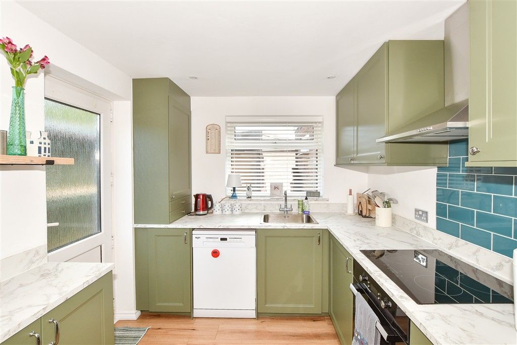 Property photo 2 of 22 Kitchen