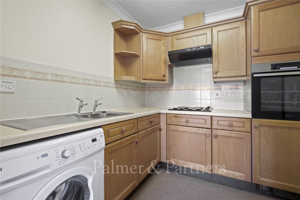Property photo 2 of 11 Picture No. 02