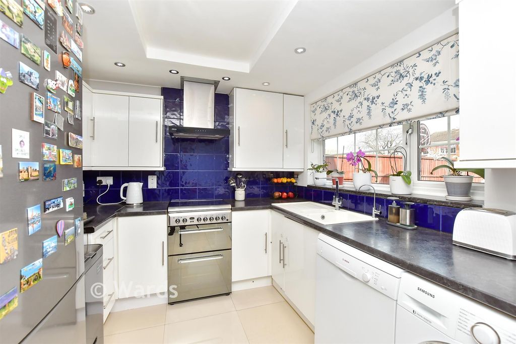 Property photo 1 of 10 Kitchen/Diner