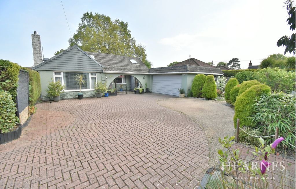 Property photo 1 of 33