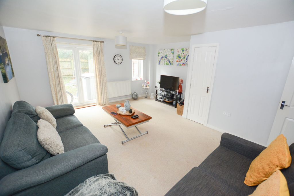 Property photo 3 of 17