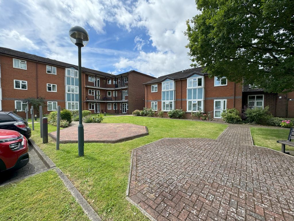 Property photo 3 of 14