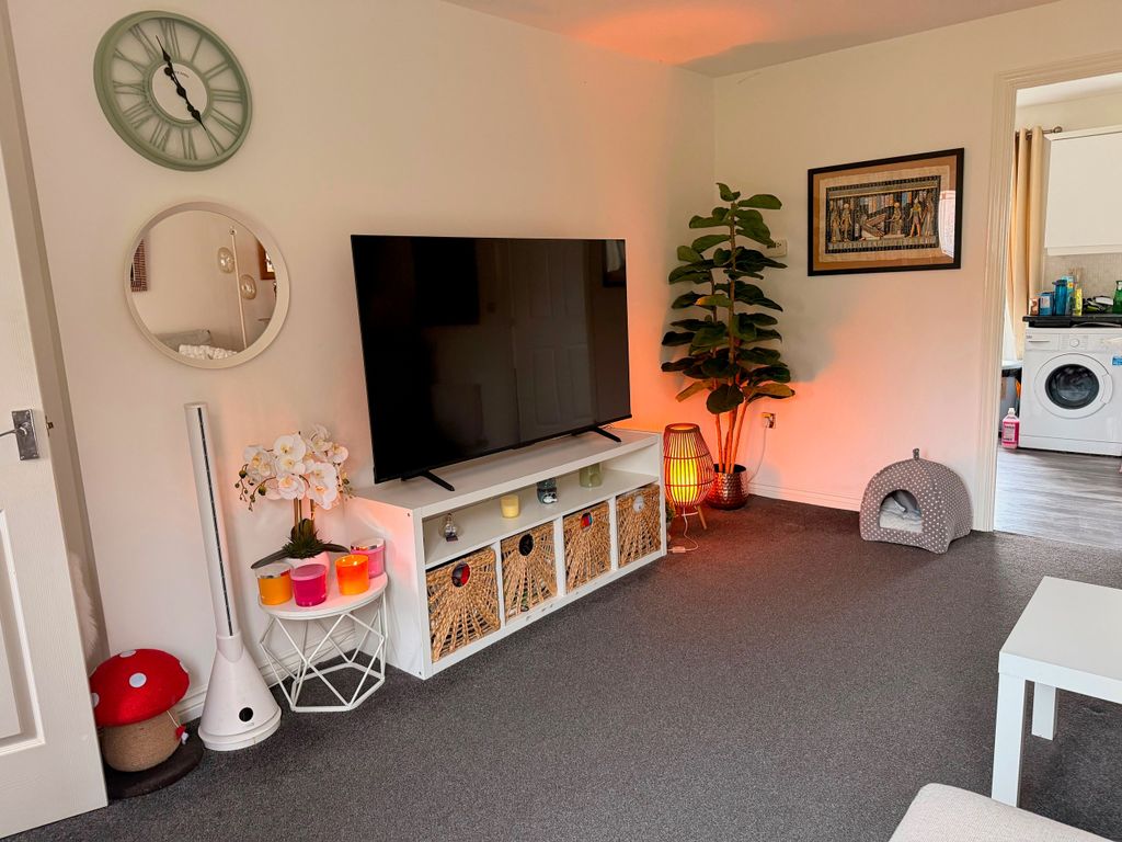Property photo 2 of 13