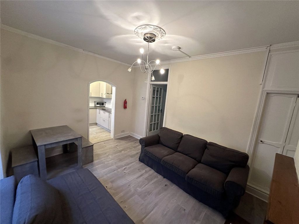Property photo 2 of 16 Picture No. 06