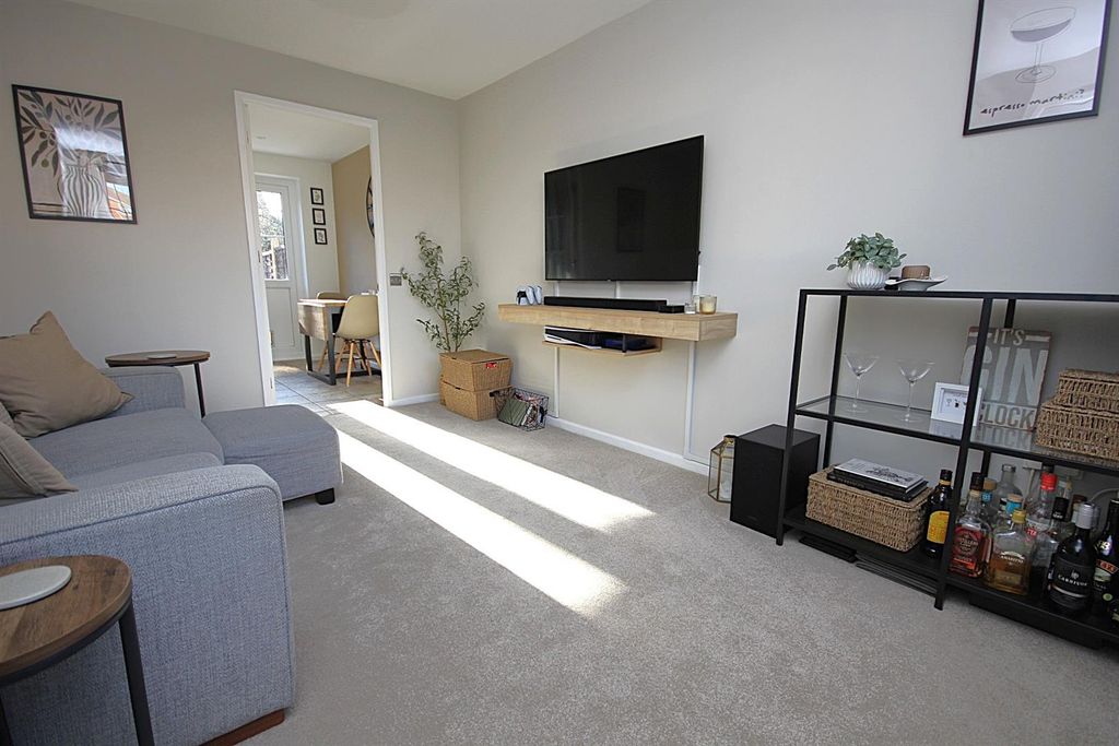 Property photo 2 of 11 Img_8094.Jpg