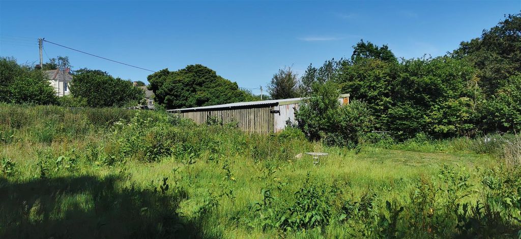 Property photo 2 of 6 Site