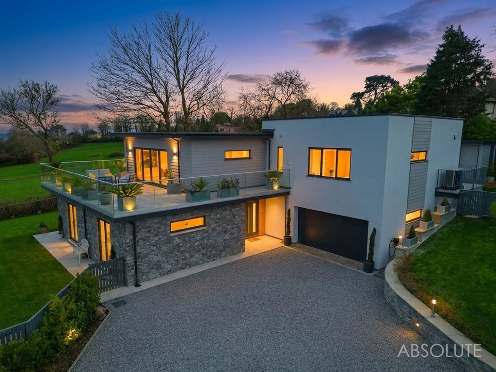 Property photo 2 of 44