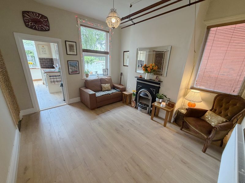 Property photo 2 of 28 Dining Room