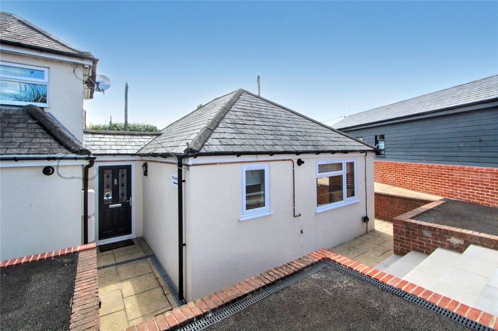 Property photo 1 of 9 Picture No. 12