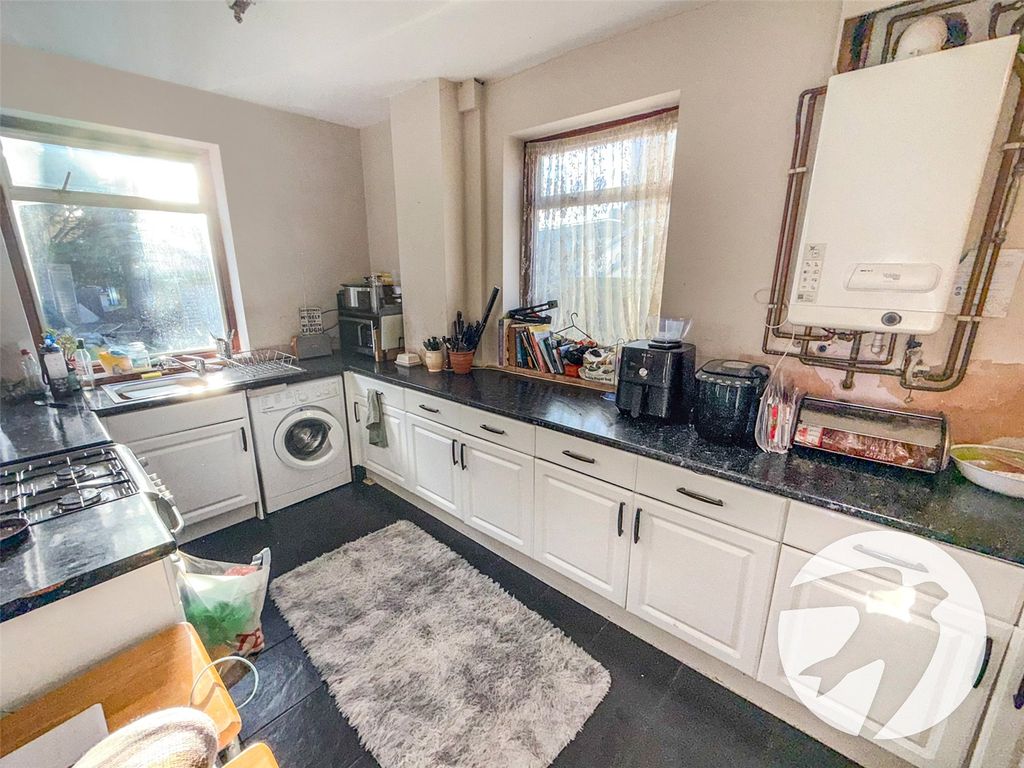 Property photo 3 of 11 Picture No. 05