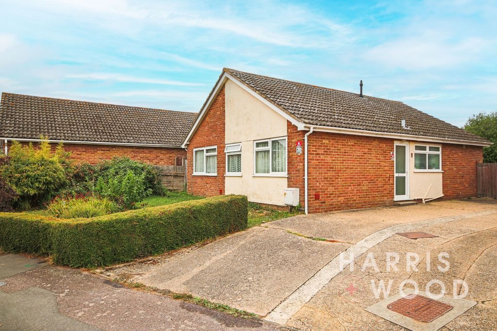 Property photo 1 of 5 4437740