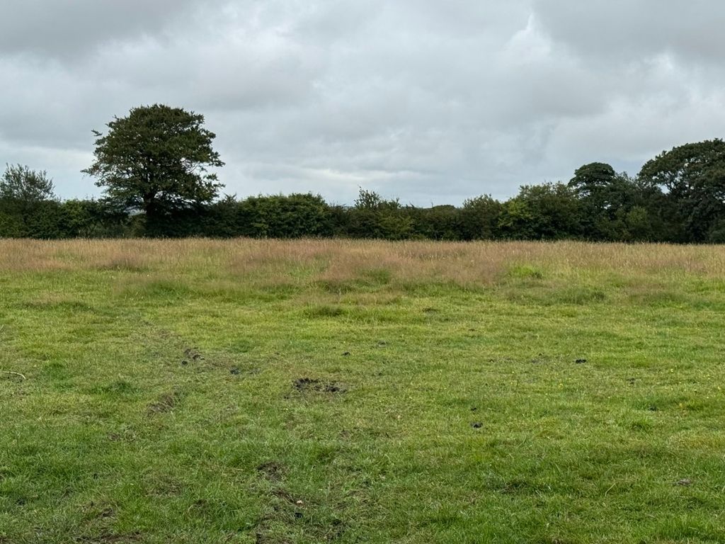 Property photo 2 of 3
