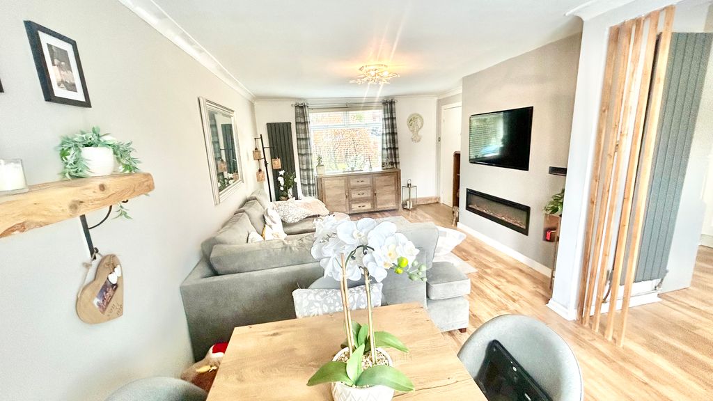 Property photo 2 of 17 Photo #2