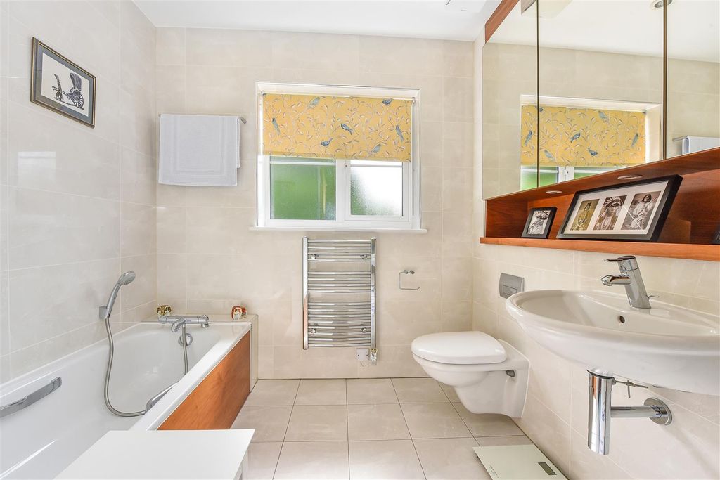 Additional image 12 of 3 bed property for saleHook Court, Bramshott Place, Liphook GU30