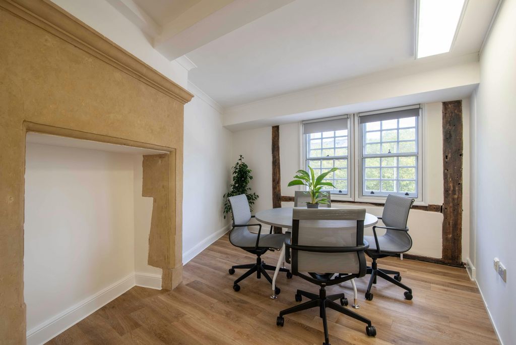Property photo 3 of 5 Bristol Office30.Jpg