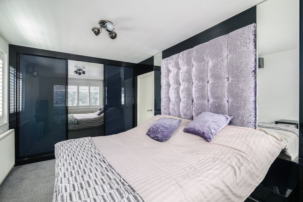 Additional image 16 of 5 bed detached house for saleHounslow Road, Feltham TW14