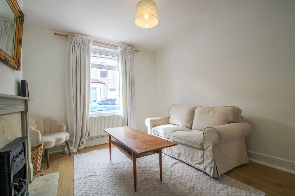 Property photo 3 of 12 Picture No. 08