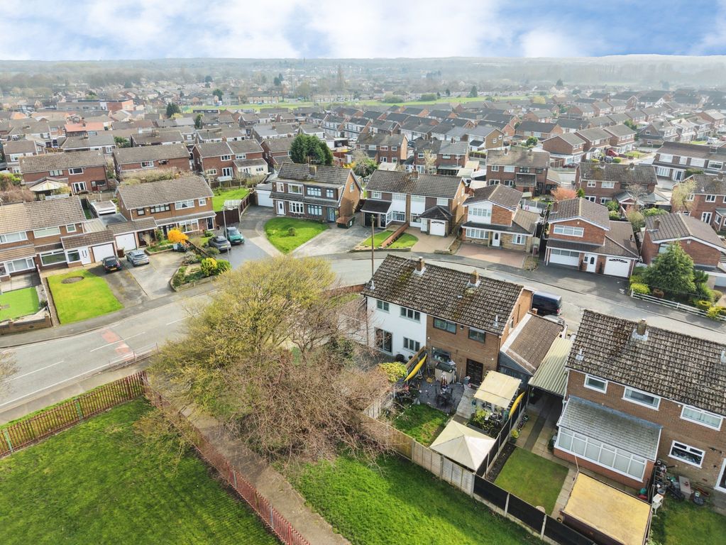 Property photo 3 of 41