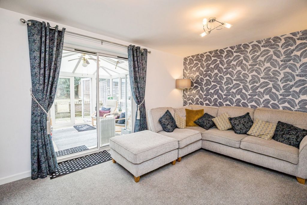 Property photo 2 of 15 Living Room