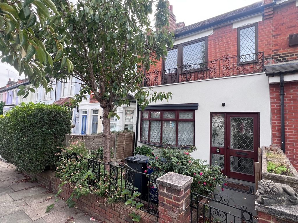 Property photo 1 of 7
