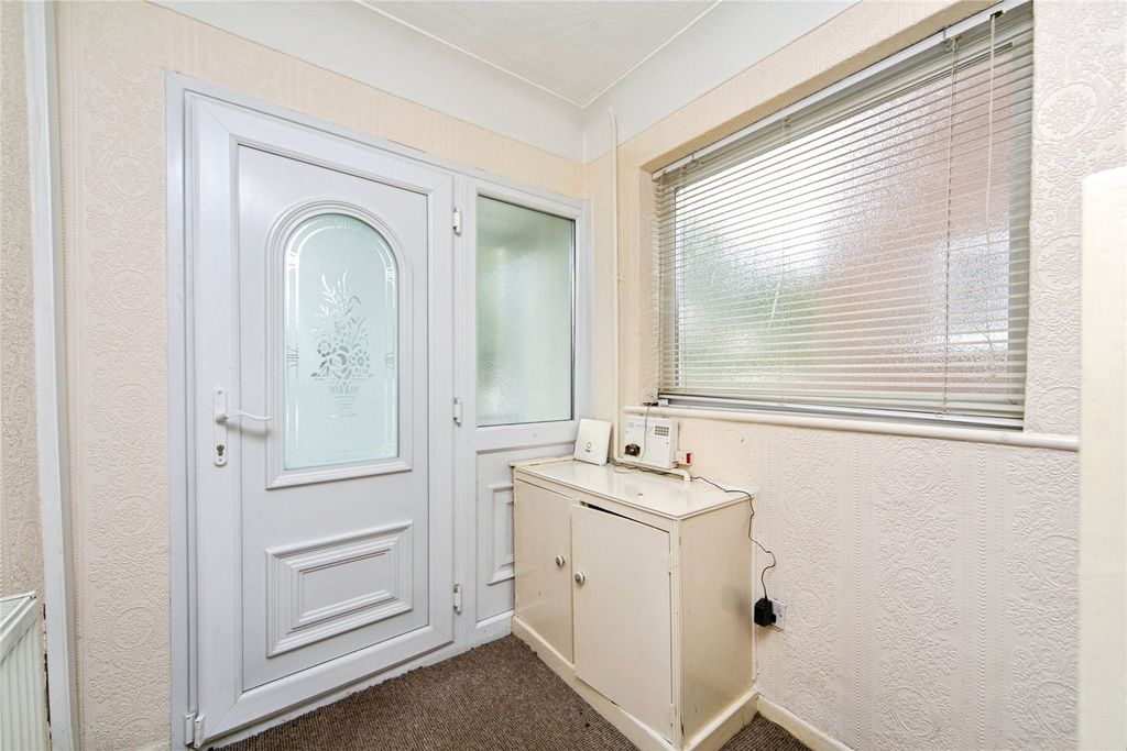 Property photo 2 of 17 Picture No. 30