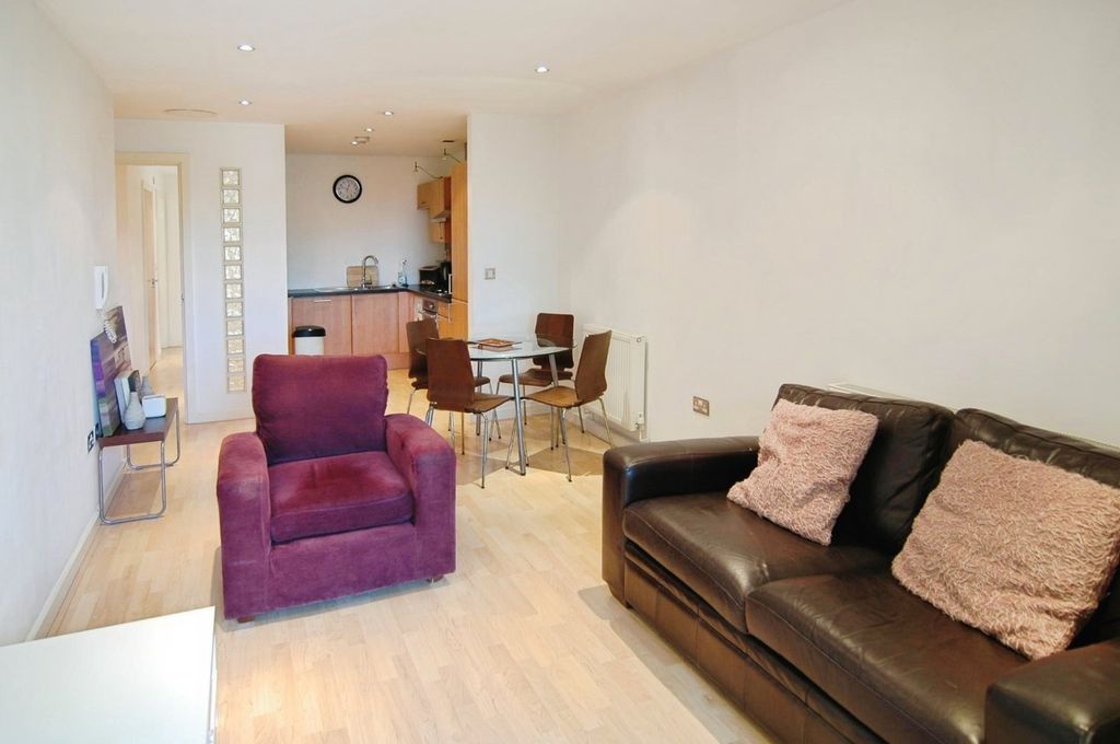 Property photo 2 of 9 Picture No. 22
