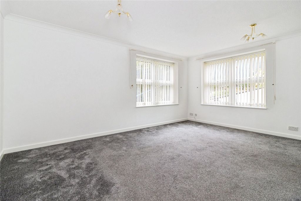 Additional image 4 of 2 bed flat for saleEast Cliff Road, Dawlish, Devon EX7