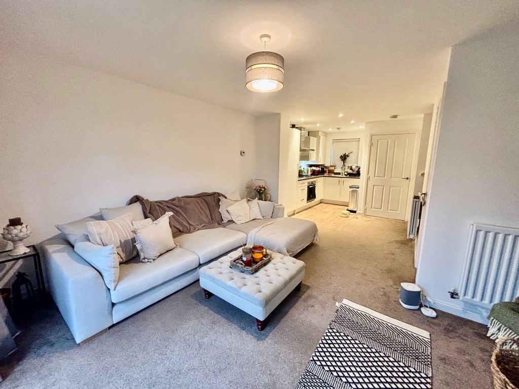 Property photo 2 of 7