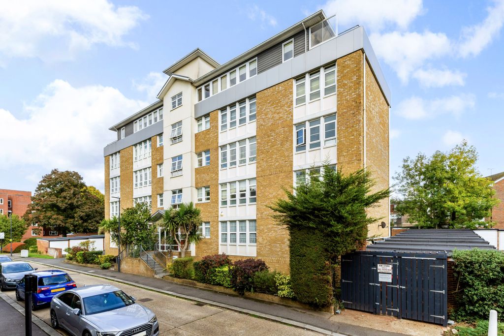 Property photo 3 of 22