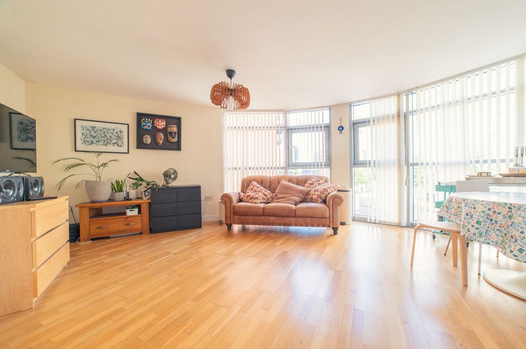 Property photo 2 of 12 Call 02920 668585 To Secure Your Viewing_5