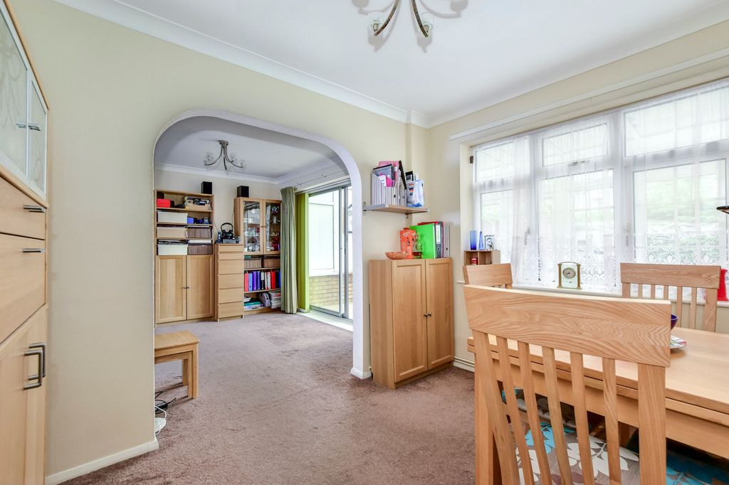 Property photo 3 of 21 Dining Room