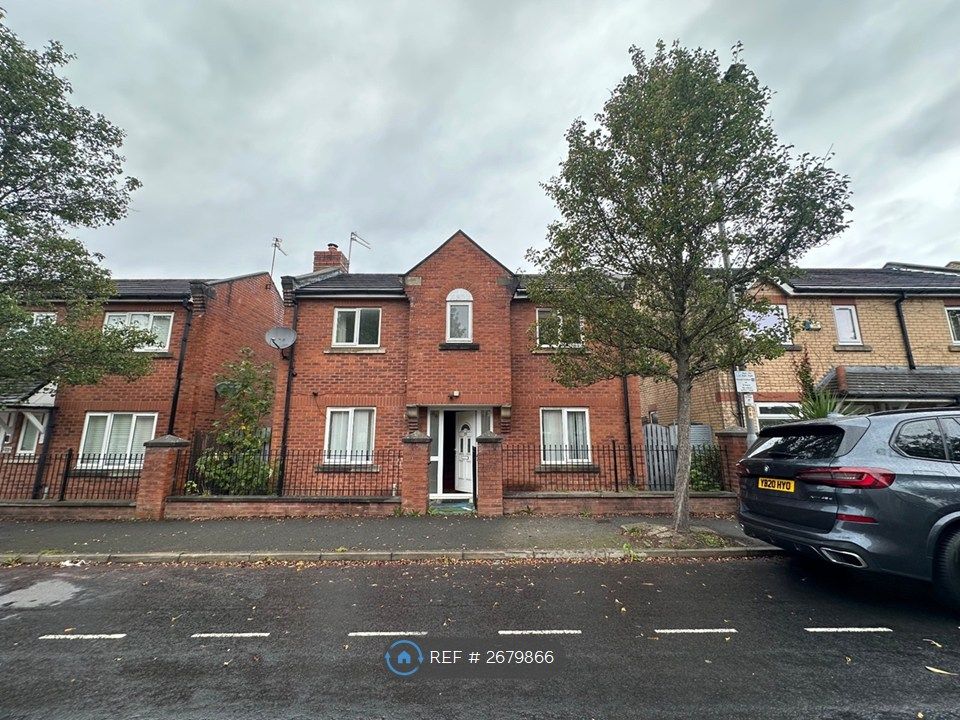 Property photo 1 of 3