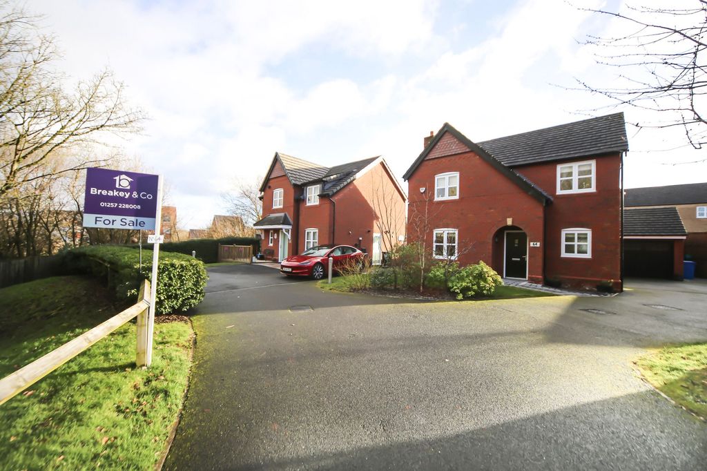 Property photo 1 of 31