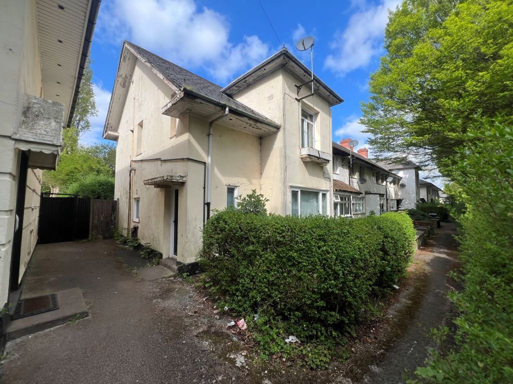 Property photo 1 of 2