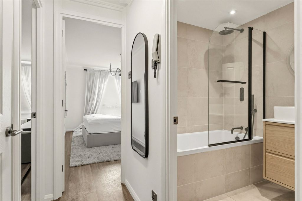 Property photo 2 of 12 Picture No. 02