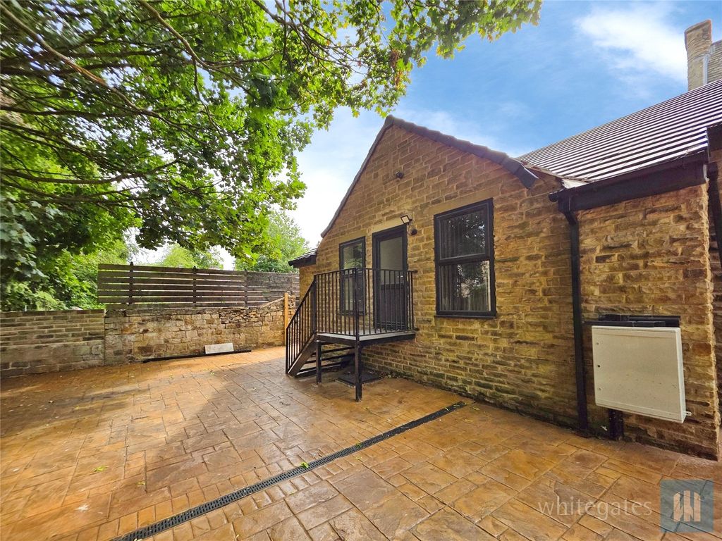 Property photo 2 of 19 Picture No. 05