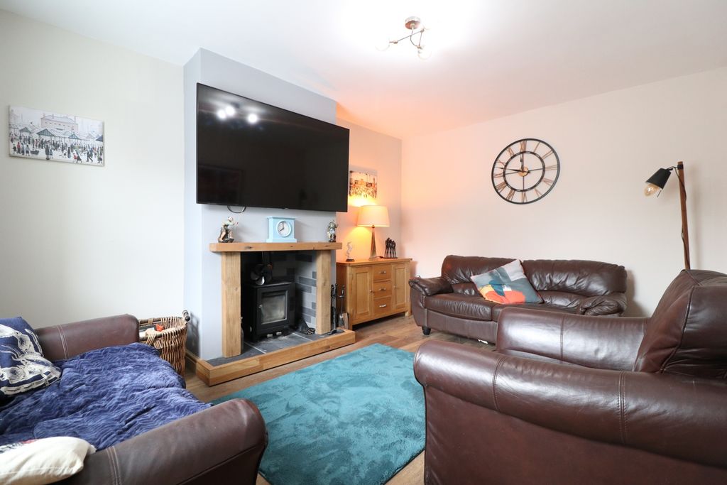 Property photo 2 of 16 Image 1