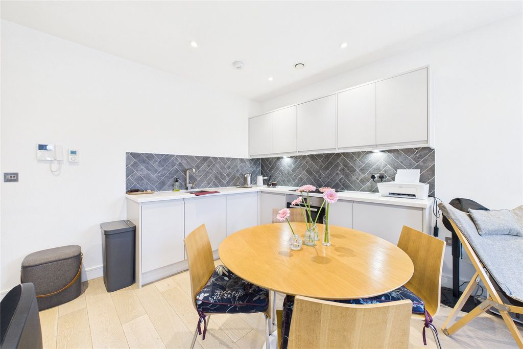 Property photo 3 of 6 Picture No. 03