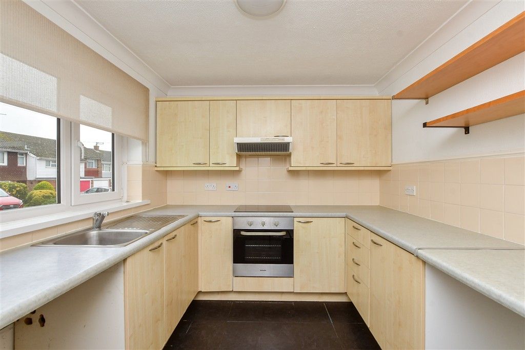 Property photo 2 of 13 Kitchen