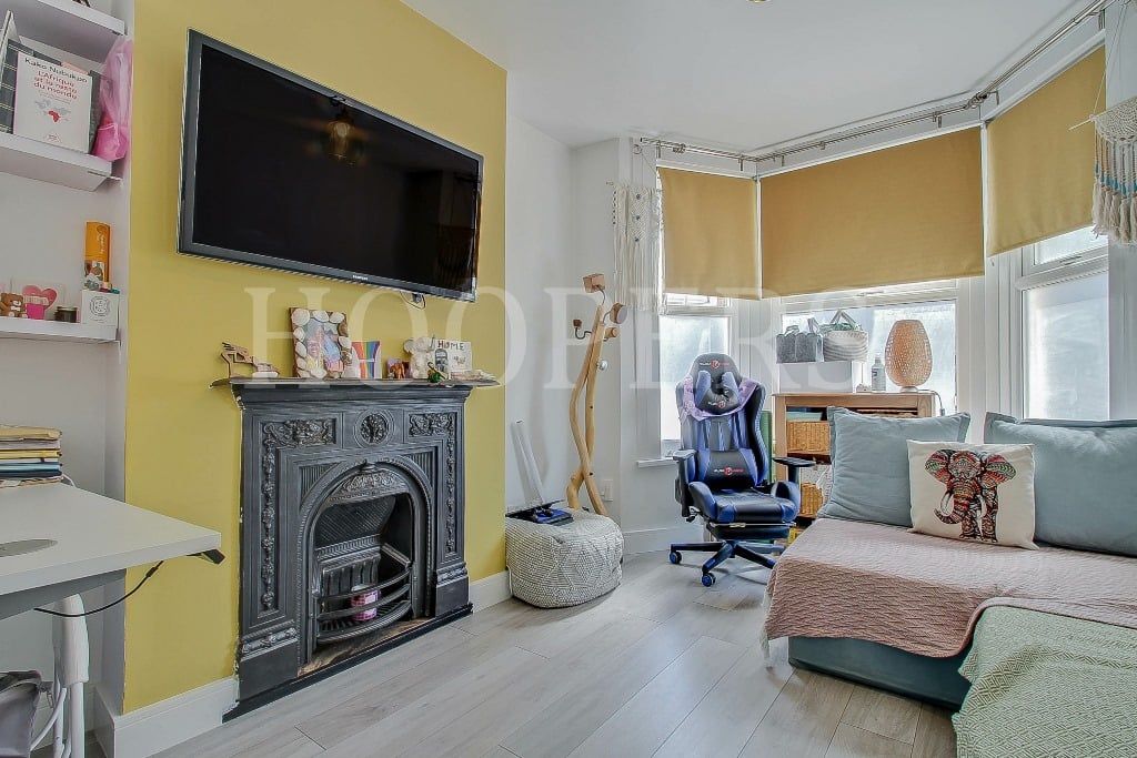 Property photo 2 of 7
