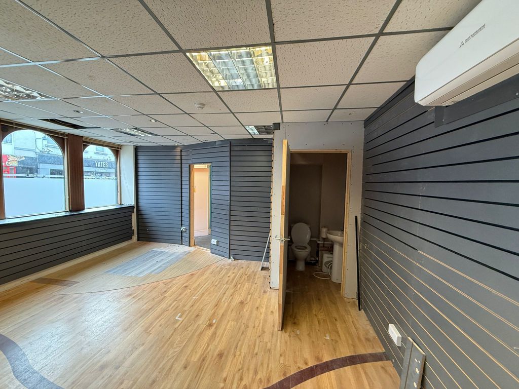 Property photo 3 of 3 Photo 5