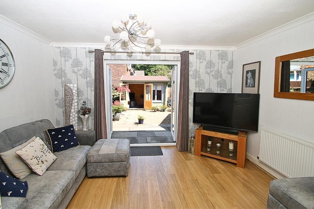 Property photo 2 of 14