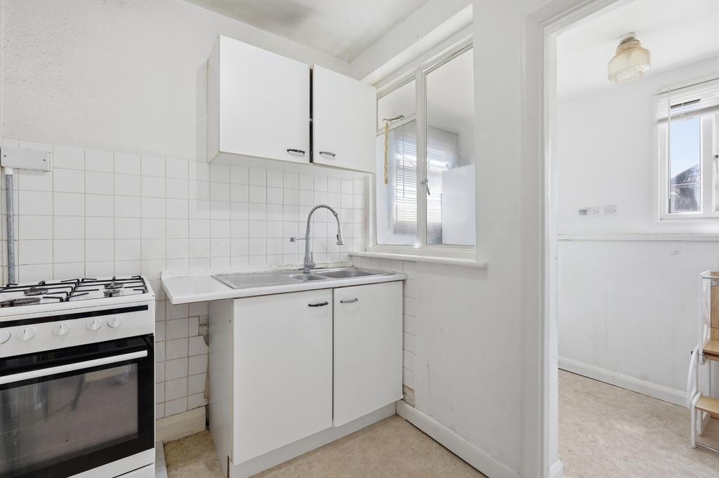 Property photo 2 of 13 Kitchen