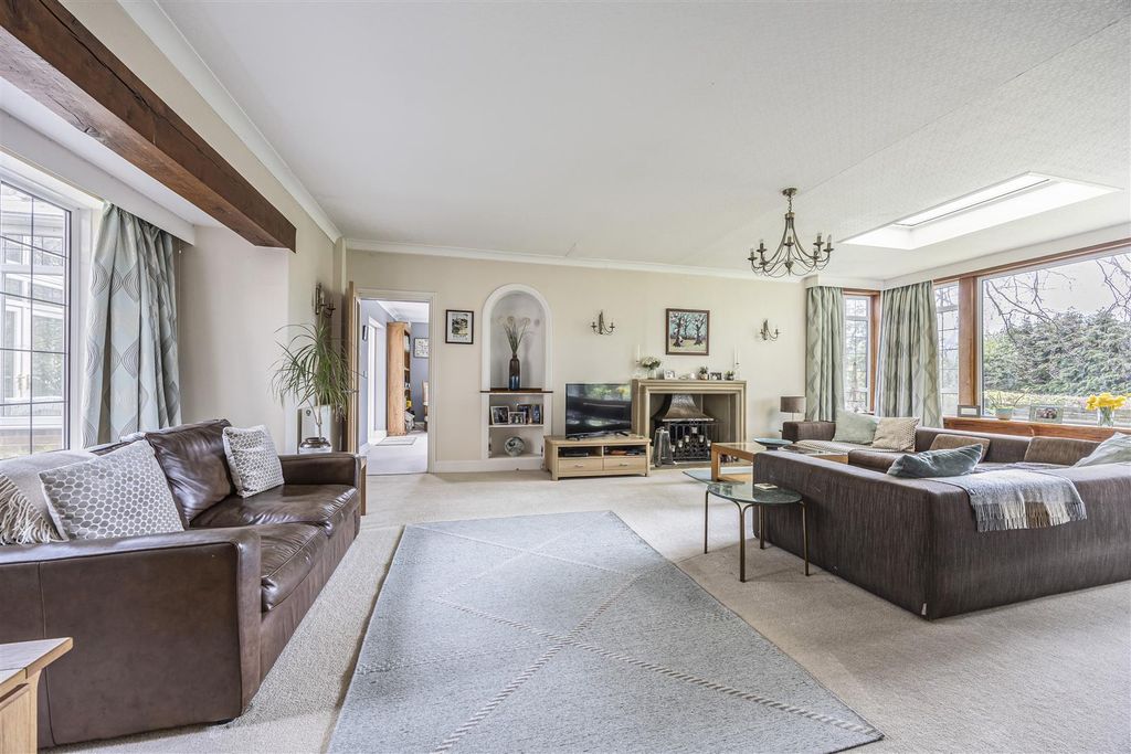 Property photo 2 of 12 Sketch_Ph50_6510761.Jpg